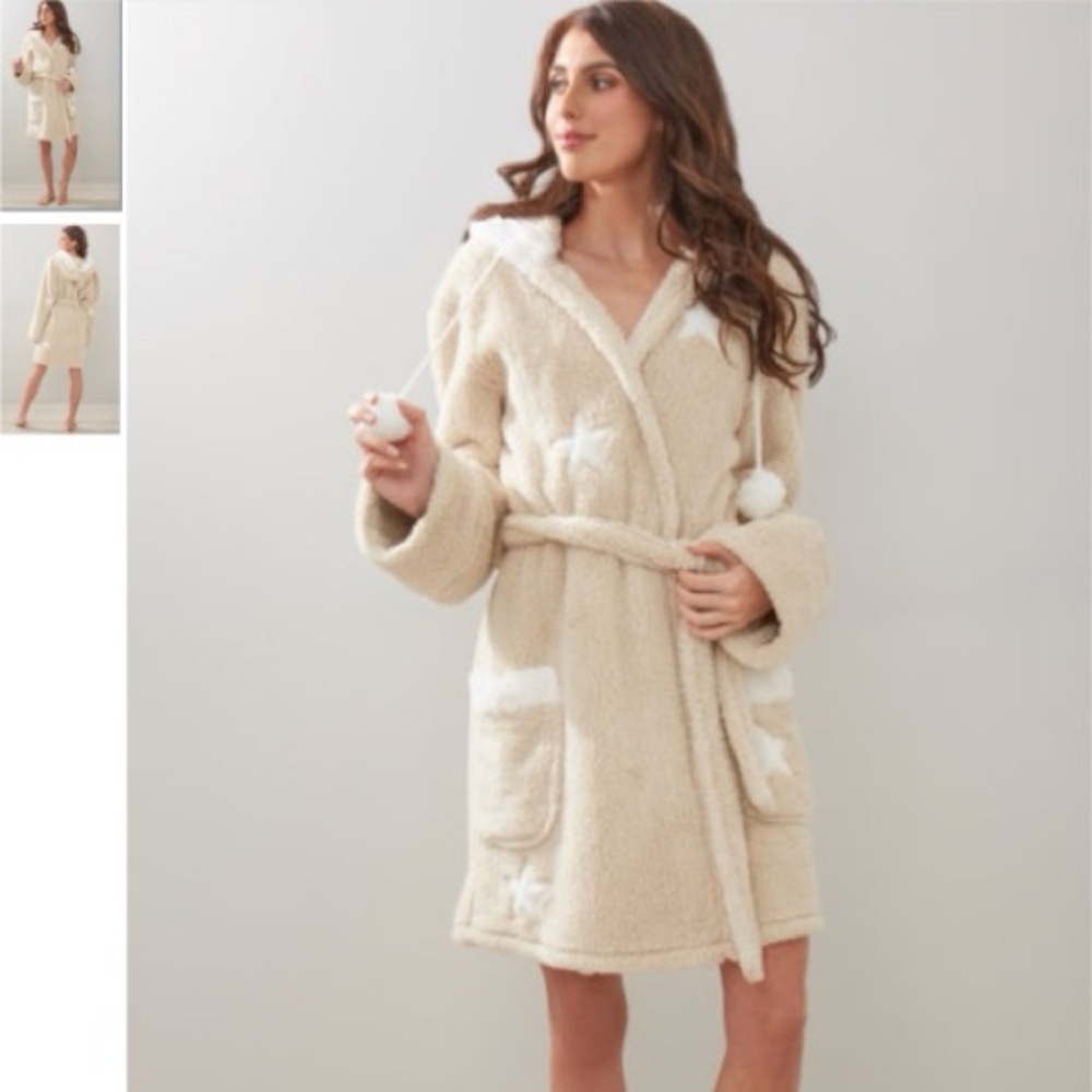 Pj Salvage robe size small